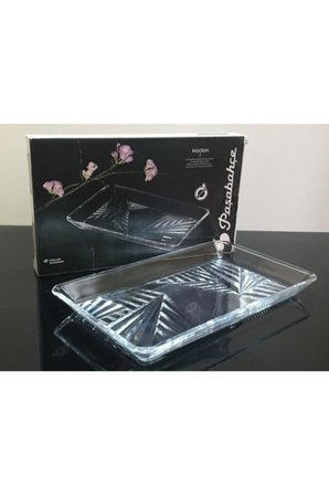 686693 Madlen Servis Tabağı