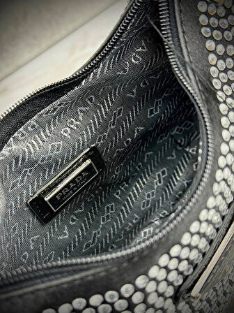 PRADA - Prada Re-Edition 2005 Saffiano 