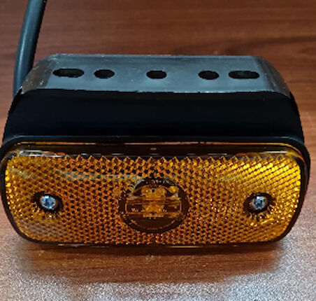 Unıversal Side Marker Tek Ledli-24v Kablolu 25cm Diş Baglantı Braketli - Varroc-3036m009y30a