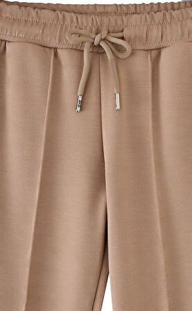 Erkek Çocuk Bej Renkli Beli Bağlamalı Eşofman Altı