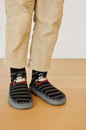 Çocuk Korsan Desenli Makosen Soket Çorap Patik Panduf – Kaydırmaz Ev & Anaokulu Ayakkabısı Gri