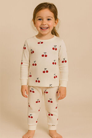 Kız Çocuk Kiraz Desenli Pijama Takımı