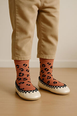 Çocuk Desenli Makosen Soket Çorap Patik Panduf – Kaydırmaz Ev & Anaokulu Ayakkabısı Kahverengi