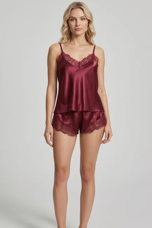 Laperissa Kadın Bordo Dantelli İp Askılı Saten Şortlu Pijama Takımı