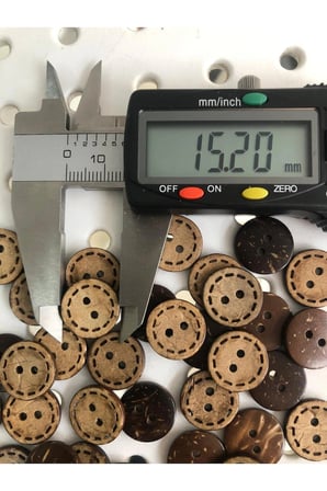 15 MM (24 BOY) DİKİŞLİ KOKONAT DÜĞME(20 ADET)