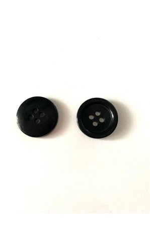 18 MM (28 BOY) SİYAH POLYESTER DÜĞME (25 ADET)