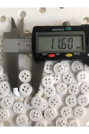 11,5 MM (18 BOY)BEYAZ POLYESTER DÜĞME (30 ADET)