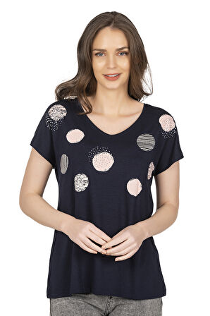 Özkan 25862 Kadın Lacivert Vorteks Viskon Premium Kumaş Örme Bluz Önü Baskılı V Yaka Kısa Kollu