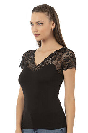 Özkan 26947 Kadın Pamuklu Modal Esnek Yumuşak Önü Dantel Detaylı V Yaka Atlet