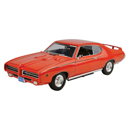 Motormax 1:18 1969 Pontiac GTO Judge Model Araba