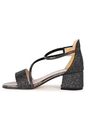 Kiko Kids Pisar Günlük Kız Çocuk 4 Cm Topuklu Sandalet Abiye Ayakkabı