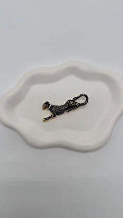 Siyah Gold Detay Leopar Broş