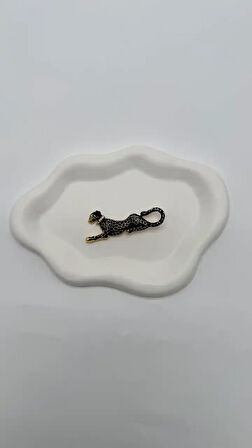 Siyah Gold Detay Leopar Broş