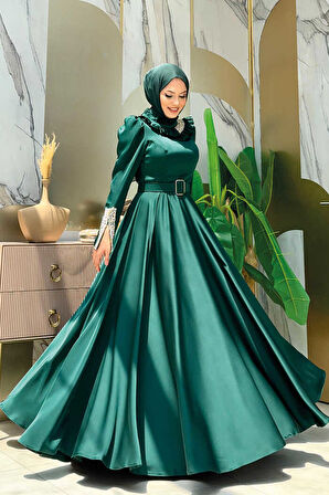 Bym Fashion Fırfırlı Taş Detaylı Kemer Aksesuarlı Saten Abiye Elbise 1155 Zümrüt