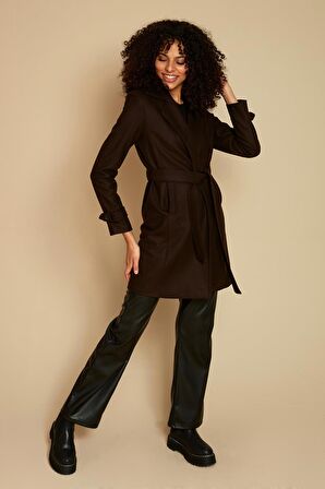 Kadın Kuşaklı Astarlı Kaşe Kaban