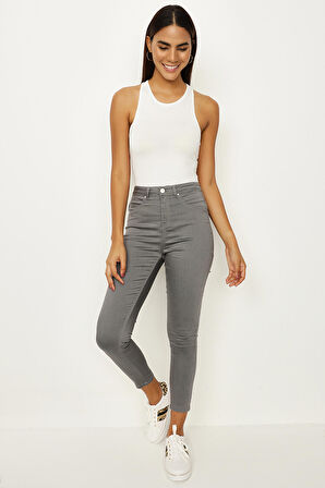 Kadın Yırtık Detaylı Yüksek Bel Skinny Jeans