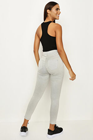 Kadın Yırtık Detaylı Yüksek Bel Skinny Jeans