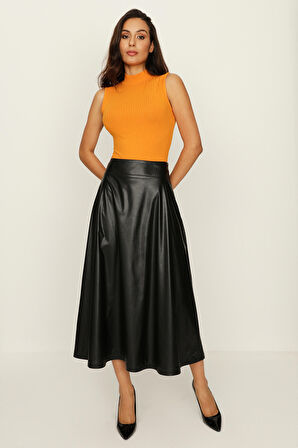 Kadın Deri Görünümlü Fermuar Kapamalı Volanlı Etek
