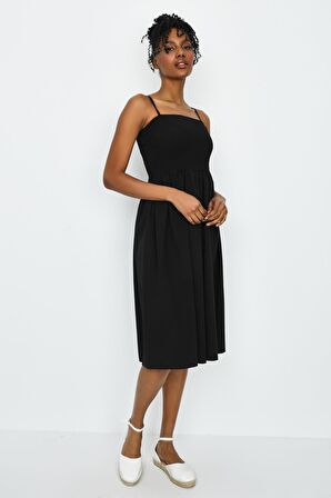 Kadın Askılı Gipe Detaylı Elbise