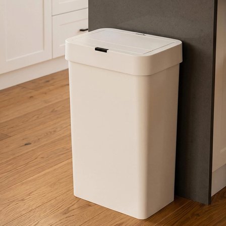 Porsima Me-05 Hareket Sensörlü Sessiz Kapatma Çöp Kutusu Banyo Mutfak Çöp Kovası Kapaklı Banyo Çöp Kovası 2 adet AA Pil Beyaz 50LT