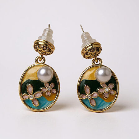 Çiçek Motifli İncili Küpe