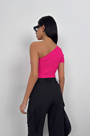 Tek Omuz Fuşya Crop Bluz