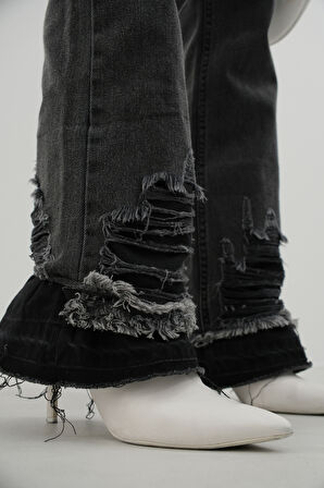 Paçası Yırtık Siyah Jean