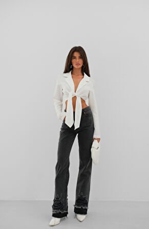 Paçası Yırtık Siyah Jean