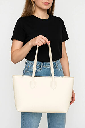 Geniş Krem Omuz Çantası – Minimalist Tote Model, Fermuarlı ve Şık Tasarım