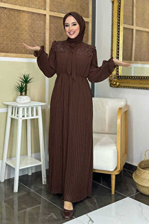 Piliseli Omuz Kısmı Dantel Görünümlü Yaka Detay Elbise 3726 Kahverengi