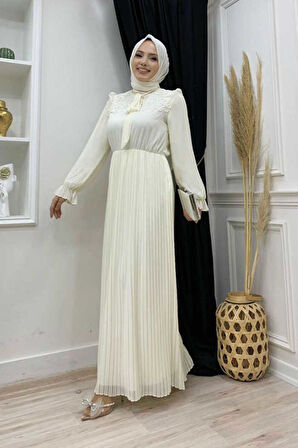 Piliseli Omuz Kısmı Dantel Görünümlü Yaka Detay Elbise 3726 Ekru