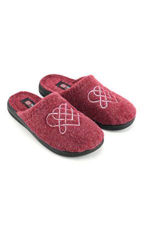 Gezer Kadın Kışlık Keçe Nakışlı Kalp Tasarım Ev Bahçe Terlik