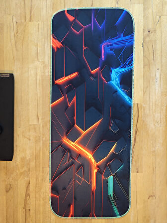 SGE TEKNOLOJİ 70X30 CM FOSFORLU DİKİŞLİ 3D BOYUT TASARIMI KAYDIRMAZ TABAN SPEED YÜZEY OYUNCU MOUSE PAD GAMİNG