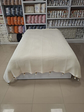 ETEHOMETEX PONPONLU PAMUK PİKE ÇİFT KİŞİLİK 220X240CM KREM 8696474231901