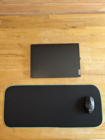 SGE TEKNOLOJİ 70X30 CM FOSFORLU DİKİŞLİ SİYAH KAYDIRMAZ TABAN SPEED YÜZEY OYUNCU MOUSE PAD GAMİNG PAD