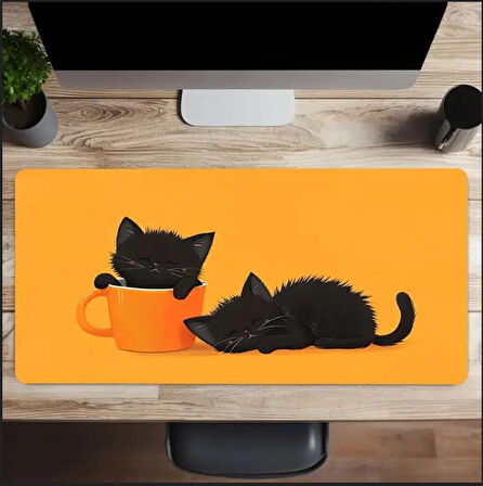 70X30 CM KUPA İÇİNDE YARAMAZ KEDİ TEMALI KAYDIRMAZ TABAN SPEED YÜZEY OYUNCU MOUSE PAD GAMİNG