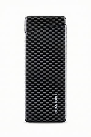 Quantoro Tek Torch Pürmüz Karbon Desenli Metal Puro Çakmağı - TRZ1014