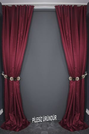 SATEN FONLUK PİLESİZ BORDO RENK TEK KANAT FON PERDE En 200 Cm Boy 260 Cm 