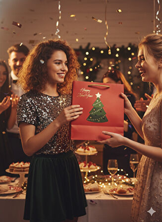 33x31.5x14 cm – Kırmızı Çam Ağacı Varaklı Lüks Karton Hediye Çantası Büyük Boy Özel Sunum Çantası