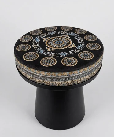 Missidea Ottoman Puf Mistik Desenli Siyah Metal