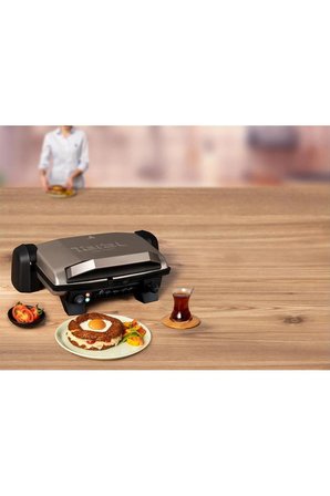 Bulaşık Makinesinde Yıkanabilen Çıkarılabilir Plakalı 1800 Watt Gücünde Izgara ve Tost Makinesi