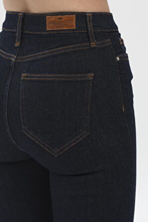 Koyu İndigo Yüksek Bel Paçası Kesikli Biker Jean Şort C 4521-045