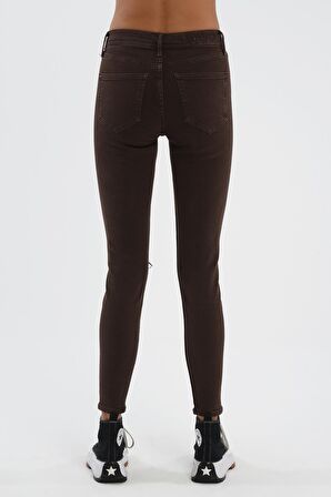 Judy Kahverengi Dizi Kesik Yüksek Bel Fermuarlı Skinny Fit Jean Pantolon C 4521-107