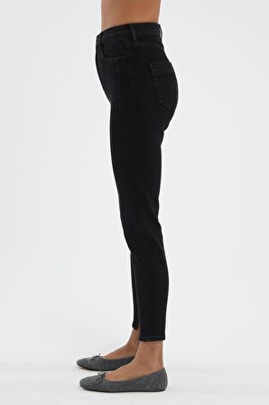 Judy Siyah Paçası Yırtmaçlı Yüksek Bel Fermuarlı Skinny Fit Jean Pantolon C 4521-108