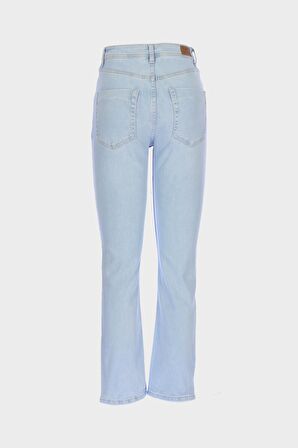 Buz Mavi Yüksek Bel Slim Fit Yıpratmalı Patı Düğmeli Jean Pantolon C 4521-190