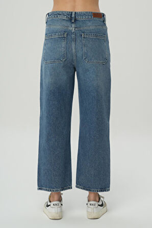 Weslie Orta Mavi Cep Detaylı Yüksek Bel Crop Wideleg Patı Fermuarlı Jean Pantolon C 4530-079