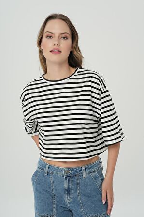  Beyaz Siyah Çizgili Oversize Kısa Kollu T-Shirt 56107-573