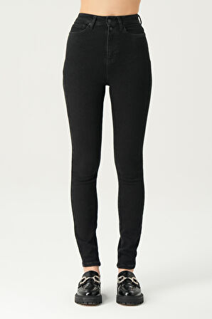 Judy Siyah Yüksek Bel Patı Fermuarlı Çift Düğmeli Push-Up Detaylı Skinny Fit Jean Pantolon C 4521-201