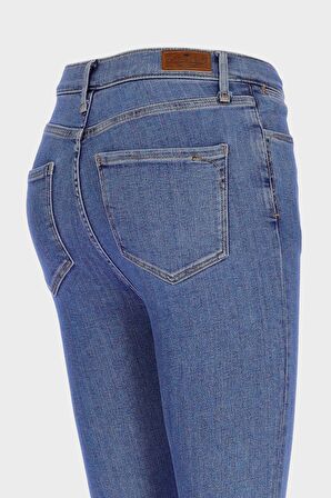 Judy Orta Mavi Yüksek Bel Patı Fermuarlı Taş Detaylı Jean Pantolon C 4521-227