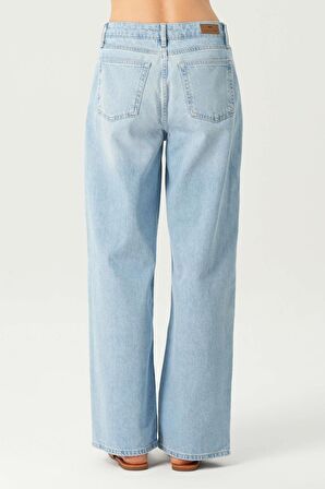Açık Mavi Normal Bel Patı Düğmeli Loose Fit Jean Pantolon C 4809-007